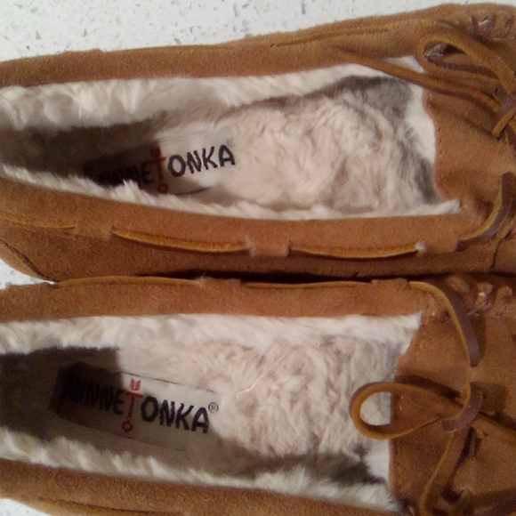 Classic Minnetonka Moccasins With Soles - Picture 5 of 13